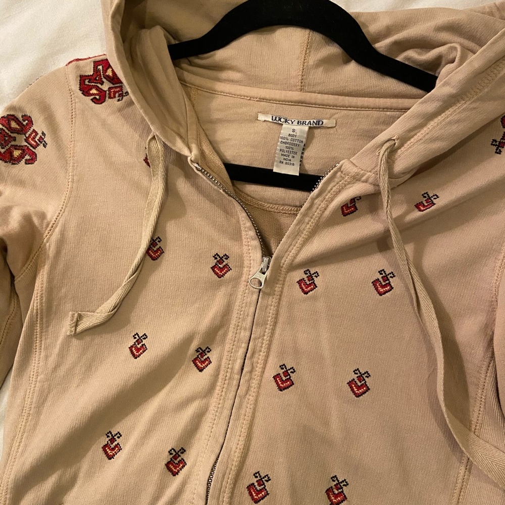 LUCKY BRAND tan / red zip hoodie